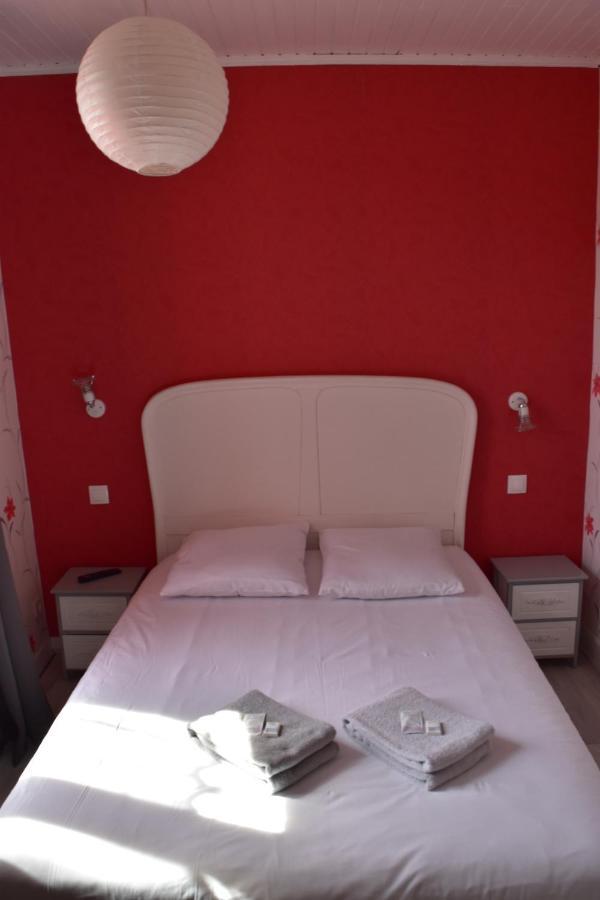 Chaux-des-Crotenay Hotel Restaurant Des Lacs מראה חיצוני תמונה